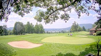 Weather camera view of Country Club of Harrisburg.