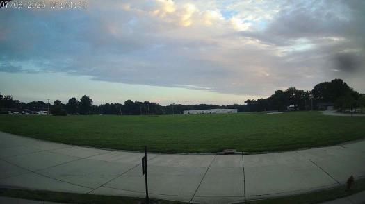 Weather camera view of The Oaks.