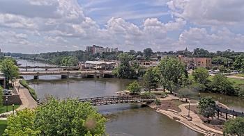 Weather camera view of City of Elgin.