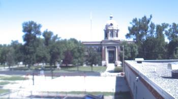 Weather camera view of Ellendale HS.