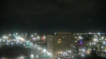 Weather camera view of First National Bank-Hutchinson.