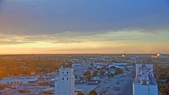 Weather camera view of Garden City Coop Inc - city center.