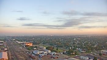 Weather camera view of Garden City Coop Inc - city center.