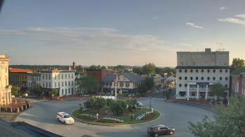 Weather camera view of Blue and Gray Bar and Grill.
