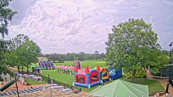 Weather camera view of Houston Country Club.