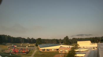 Weather camera view of Stuart M Townsend Elementary School.