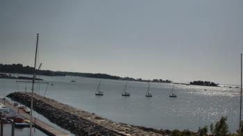 Weather camera view of Beach Point Club.