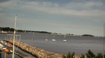 Weather camera view of Beach Point Club.