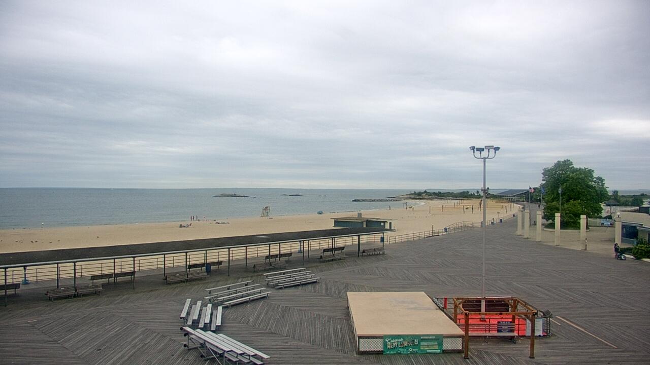 Thumbnail for current weather camera view from Ocean Beach Park in New London, Connecticut
