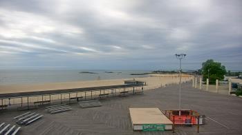 Weather camera view of Ocean Beach Park.