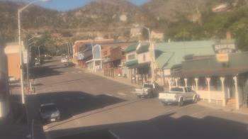 Weather camera view of Overland Hotel.