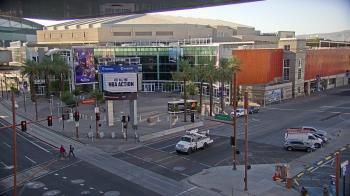 Weather camera view of Palomar Hotel.