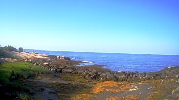 Weather camera view of Outer Island  (Thimble Island Group).