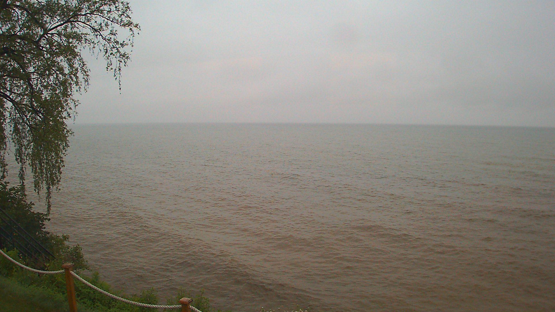 Thumbnail for current weather camera view from Forest Lawn Beach in Webster, New York